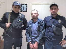 Искали в Киеве, а нашли на Николаевщине: мужчина невольно «сдал» себя полиции (ФОТО)