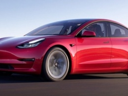 Tesla Model 3 не справилась с индийскими дорогами