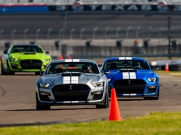 Ford объяснил, почему он не выпустит кабриолет Mustang Shelby GT500