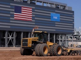 Intel начала строительство двух заводов по производству чипов в Аризоне