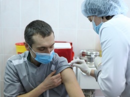 Тюрьма и штрафы: как в Украине хотят наказывать за поддельные сертификаты о вакцинации