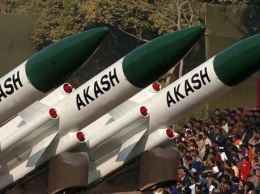 Индия успешно испытала зенитную ракету Akash Prime