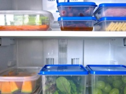 Медики назвали самый токсичный предмет в холодильнике