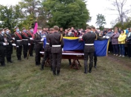 На Харьковщине попрощались с бойцом 54 бригады, который погиб в зоне ООС