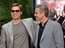 Apple получила права на триллер с Брэдом Питтом и Джорджем Клуни