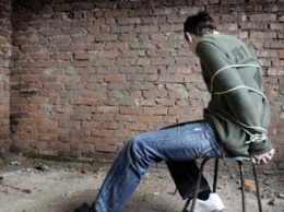 Под Харьковом полицейский пытками выбивал признания