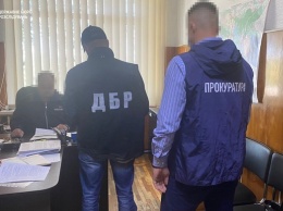 На Харьковщине полицейский пытал задержанного: выбивал признание в убийстве