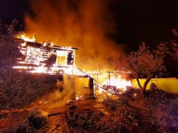 На Русановских садах в частном доме произошел пожар: есть погибший