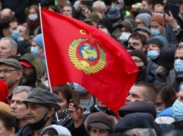 FAZ: Проблемы Кремля с коммунистами