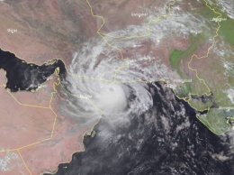На Оман обрушился тропический циклон Шахин, есть погибшие