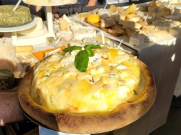 Пицца с более 800 сортами сыра: во Франции установлен новый рекорд