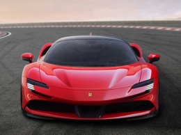 Модели Ferrari начали красить в цвета Lamborghini (ВИДЕО)