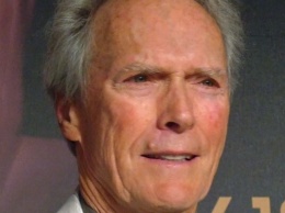 Клинт Иствуд отсудил $6,1 млн у продавца каннабидиола