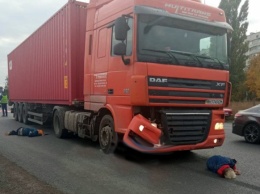 "Привезли в глубокой коме": умер один из подростков, сбитых грузовиком в Харькове