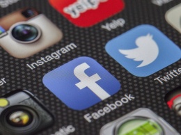 Американский эксперт призвал остановить разрушительное влияние соцсетей на молодежь