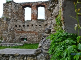На Тернопольщине начали реставрацию Чортковского замка