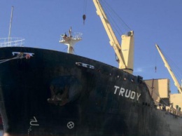 Во Франции задержали судно с кокаином: среди экипажа есть украинец
