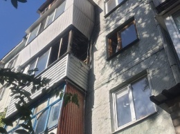 В Запорожье на пожаре в пятиэтажке едва не погиб 5-летний мальчик