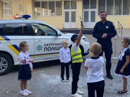 Одесских школьников знакомили с правилами поведения в чрезвычайной ситуации