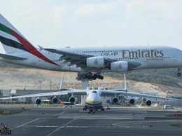 Самолет Emirates Airlines экстренно сел в Стамбуле