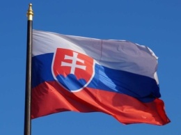 Словакия обеспокоена планом Венгрии скупать пахотную землю соседних стран