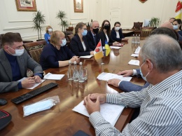 Мэр Одессы встретился с делегацией Института национальной памяти Польши. Фото