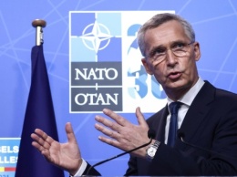 Столтенберг объяснил, почему НАТО высылает восьмерых российских дипломатов