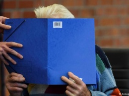 100-летний экс-охранник Заксенхаузена - на скамье подсудимых