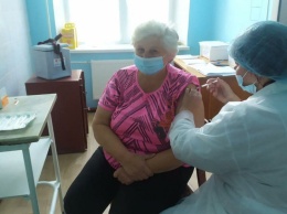 В Одесской области пенсионеров вакцинируют в отделениях "Укрпошты"