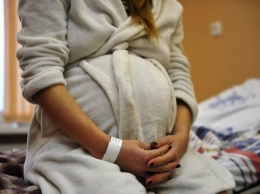 Заболела на последней неделе: в Днепре провели сложную операцию беременной с COVID-19