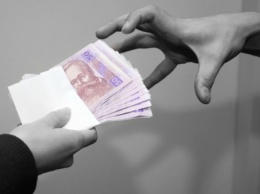 В Киеве аферисты выманили у двух пенсионеров 170 тысяч гривен