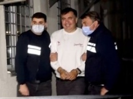 Состояние Саакашвили в тюрьме ухудшилось: врач назвал редкую болезнь политика