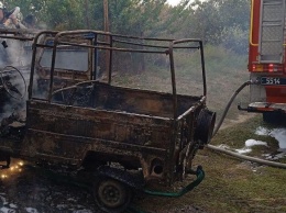 В Запорожской области сгорел гараж с автомобилем
