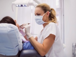 Места знать надо: какие услуги можно бесплатно получить в стоматологиях Днепра