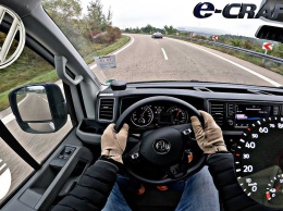 Видео: Volkswagen e-Crafter разряжается на максимальной скорости