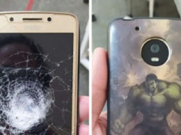Телефон с чехлом с изображением Халка спас бразильца от пули