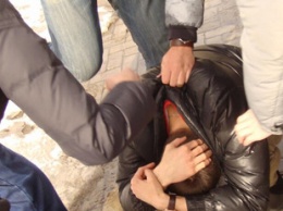В центре Киева толпой избили человека и похвастались этим в Instagram