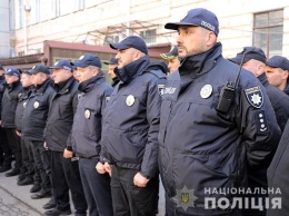 На улицы Киева вывели усиленные наряды полицейских и бойцов Национальной гвардии. Возможны проверки документов на улицах