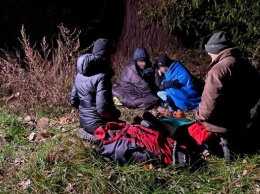 Мигранты застряли на границе: как польские волонтеры помогают беженцам