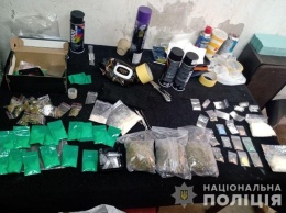 В Киеве разоблачили канал поставки наркотиков почти на миллион гривен
