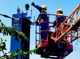 Энергетики модернизируют электрические сети в Никополе и районе