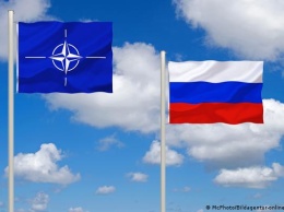 Комментарий: После "развода" с НАТО Путин поднимет градус напряженности