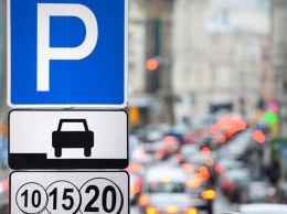 До конца года в Днепре появится еще 43 платные парковки: адреса