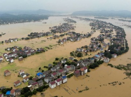 Около 150 человек погибли в наводнениях в Индии и Непале