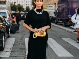 Streetstyle: самые стильные украшения этой осени найдены