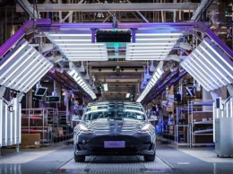 Автозаводам Tesla потребуется время для наращивания мощности