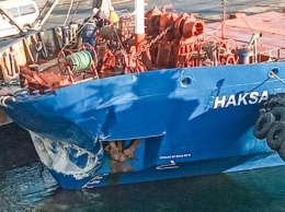 В порту Черноморска судно протаранило причал (ФОТО)
