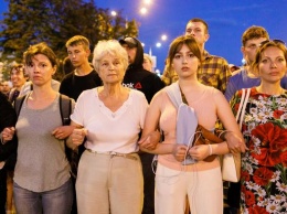 История протеста в Беларуси в одном фото: что стало с его героинями