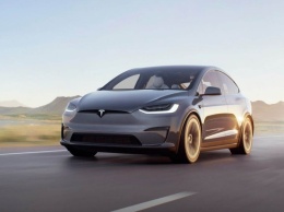 Tesla повысила стоимость своих флагманских электромобилей на 5 тысяч долларов
