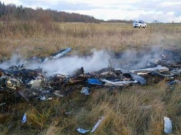 В России разбился самолет: все погибли (видео)
